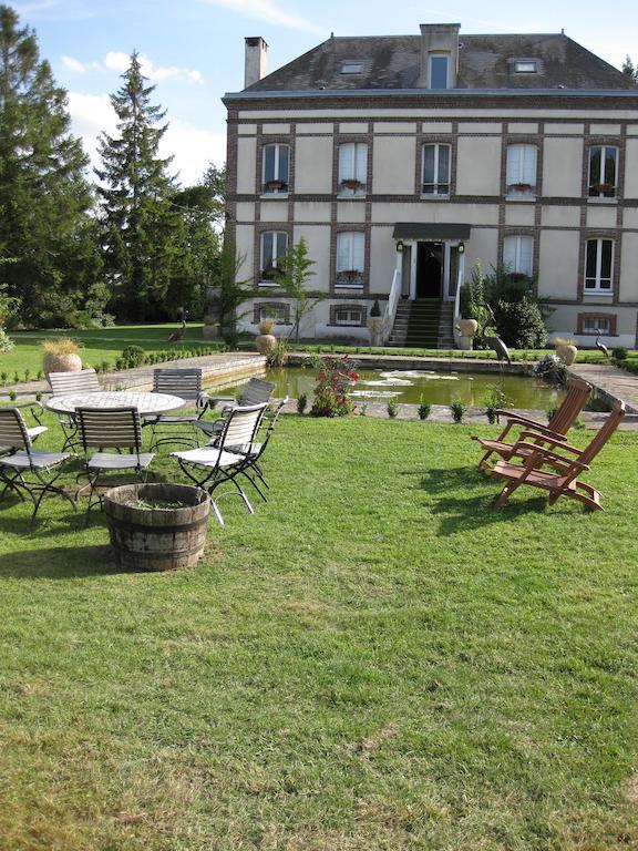 Le Gingko - Hotel du Golf Parc Robert Hersant La Chaussée-dʼIvry Buitenkant foto